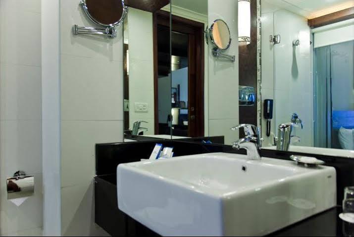 Windsor Rajadhani Hotel 4*